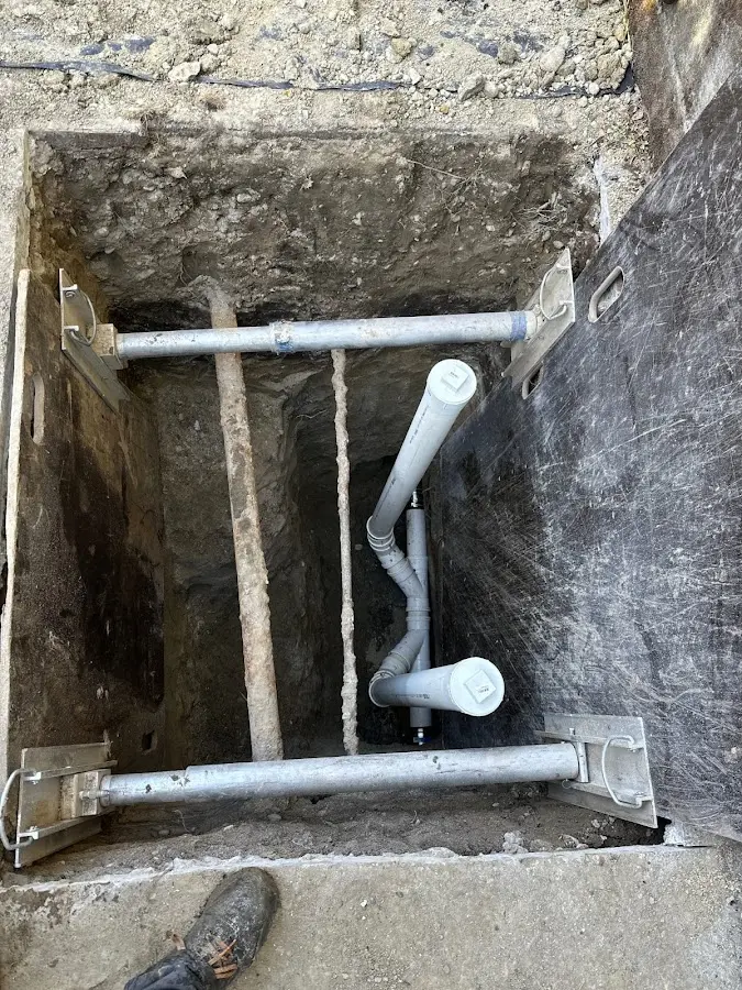 Experienced plumber completing Gas Line Repair work in Lytle